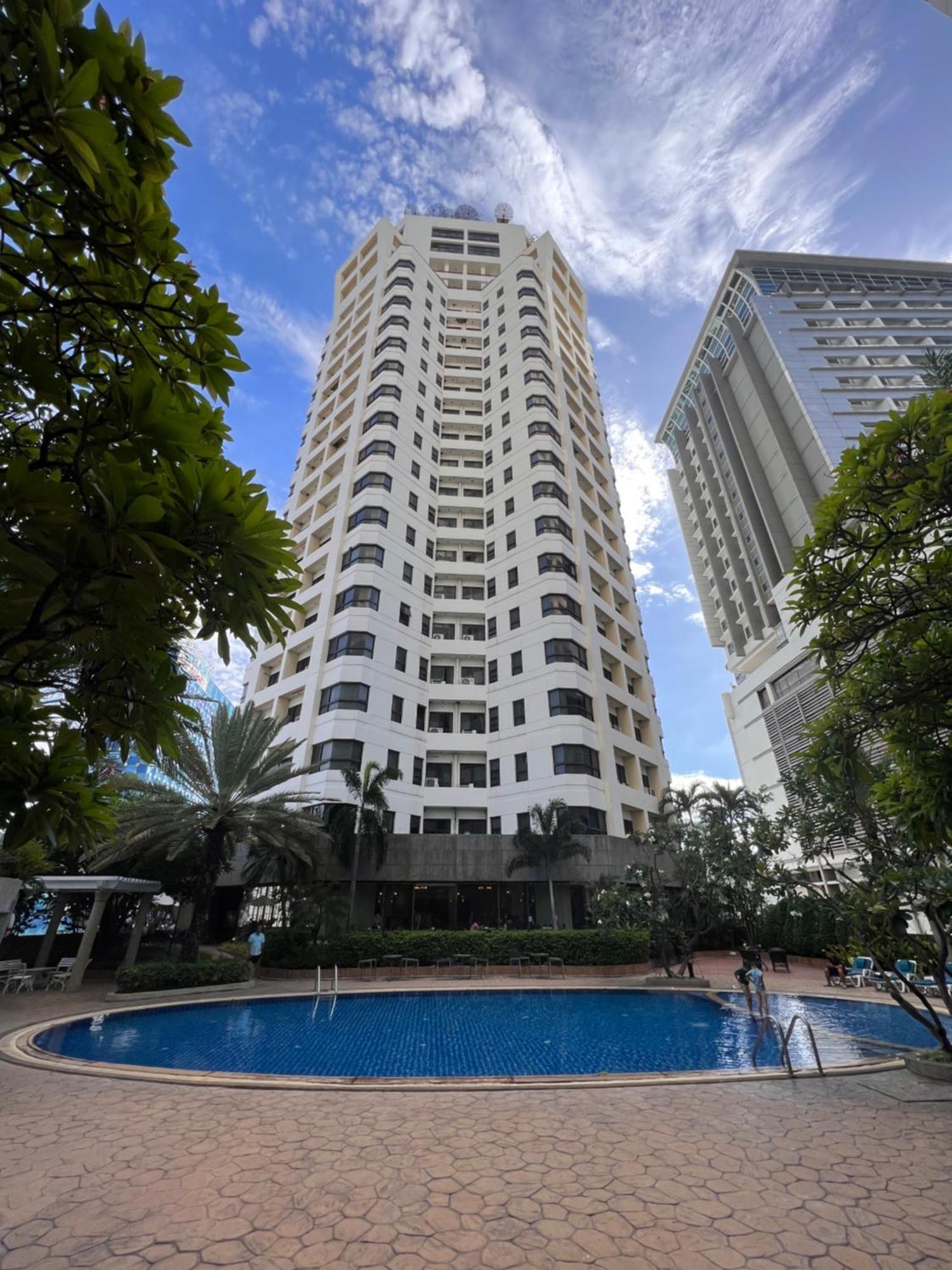 Grand Diamond Condo Suites Bangkok Buitenkant foto